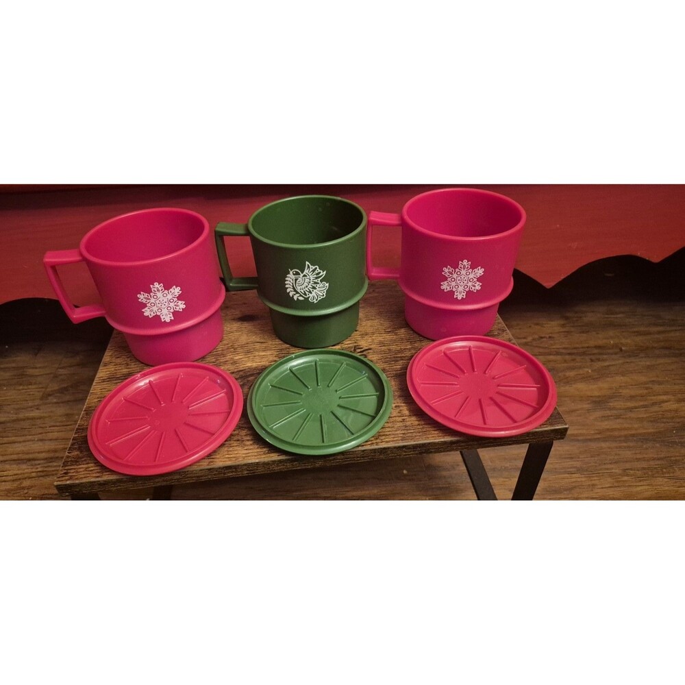 Vintage Tupperware Holiday Mugs With Lids Coasters Snowflake 1312 Set of 3 EUC